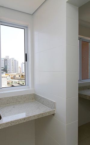 Apartamento à venda com 82m², 3 quartos e 2 vagas Apartamento à venda com 82m², 3 quartos e 2 vagasÁrea de Serviço