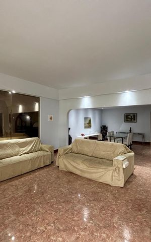 Apartamento à venda com 243m², 3 quartos e 3 vagas Apartamento à venda com 243m², 3 quartos e 3 vagasSala 1