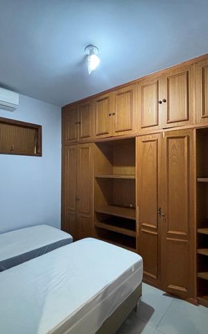 Apartamento à venda com 243m², 3 quartos e 3 vagas Apartamento à venda com 243m², 3 quartos e 3 vagasQuarto 1