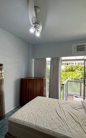 Apartamento à venda com 243m², 3 quartos e 3 vagas Apartamento à venda com 243m², 3 quartos e 3 vagasSuíte