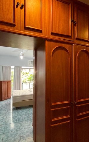 Apartamento à venda com 243m², 3 quartos e 3 vagas Apartamento à venda com 243m², 3 quartos e 3 vagasSuíte - closet