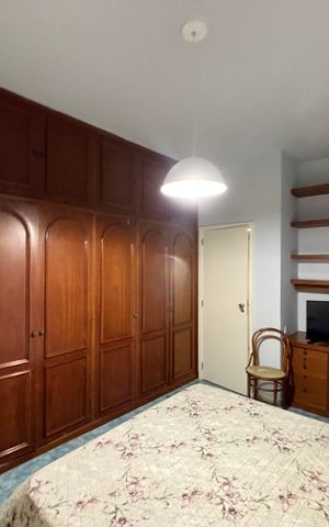 Apartamento à venda com 243m², 3 quartos e 3 vagas Apartamento à venda com 243m², 3 quartos e 3 vagasQuarto 2