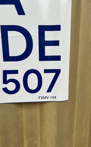 Casa à venda com 278m², 5 quartos e 1 vaga