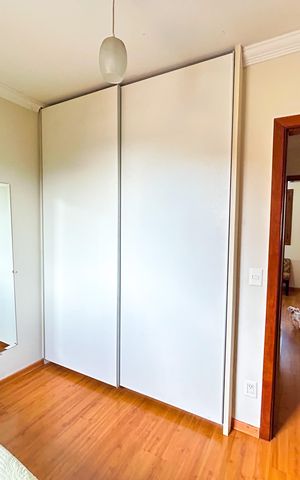 Casa à venda com 278m², 5 quartos e 1 vaga