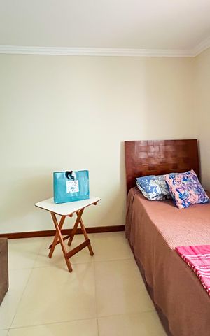 Casa à venda com 278m², 5 quartos e 1 vaga