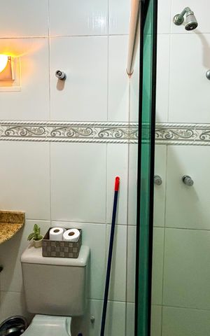 Casa à venda com 278m², 5 quartos e 1 vaga
