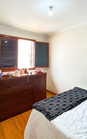 Casa à venda com 278m², 5 quartos e 1 vaga