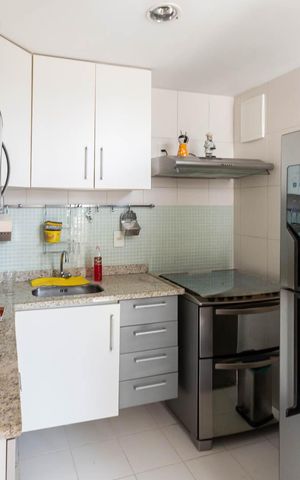 Apartamento à venda com 75m², 2 quartos e 1 vagaCozinha