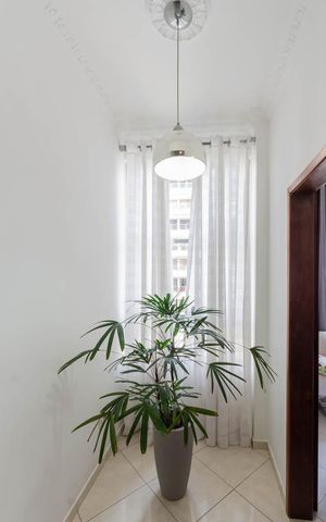 Apartamento à venda com 75m², 2 quartos e 1 vagaSala