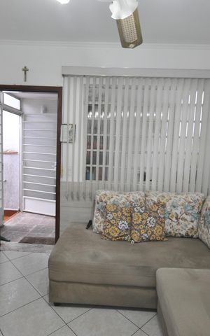 Casa à venda com 132m², 2 quartos e 1 vagaSala