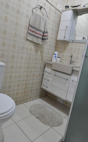 Casa à venda com 132m², 2 quartos e 1 vagaBanheiro 