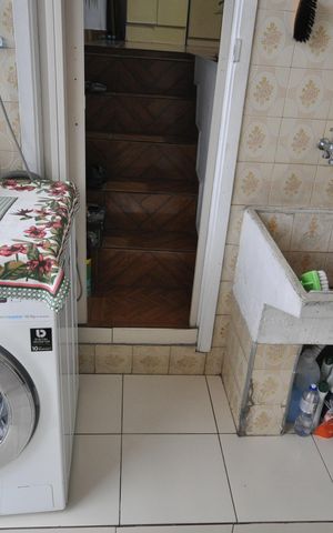 Casa à venda com 132m², 2 quartos e 1 vagaÁrea de Serviço 2