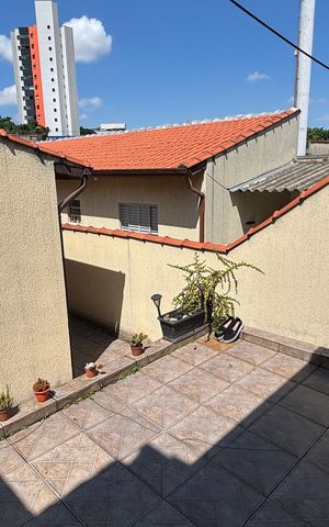 Casa à venda com 68m², 2 quartos e 2 vagas Casa à venda com 68m², 2 quartos e 2 vagasQuintal