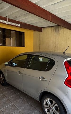 Casa à venda com 68m², 2 quartos e 2 vagas Casa à venda com 68m², 2 quartos e 2 vagasGaragem