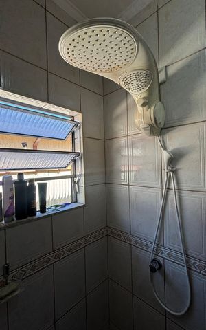 Casa à venda com 68m², 2 quartos e 2 vagas Casa à venda com 68m², 2 quartos e 2 vagasBanheiro
