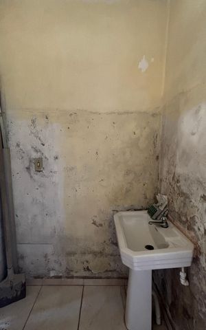 Casa à venda com 68m², 2 quartos e 2 vagas Casa à venda com 68m², 2 quartos e 2 vagasBanheiro - Area de Serviçø