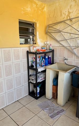 Casa à venda com 68m², 2 quartos e 2 vagas Casa à venda com 68m², 2 quartos e 2 vagasQuintal - Area de Serviçø