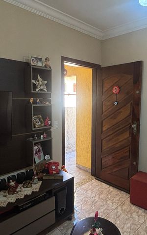 Casa à venda com 68m², 2 quartos e 2 vagas Casa à venda com 68m², 2 quartos e 2 vagasSala