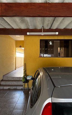 Casa à venda com 68m², 2 quartos e 2 vagas Casa à venda com 68m², 2 quartos e 2 vagasGaragem