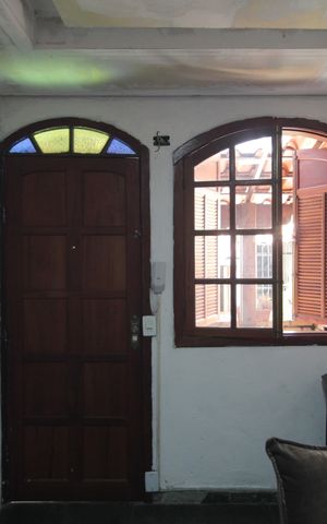 Casa de condomínio à venda com 96m², 2 quartos e sem vagaSala