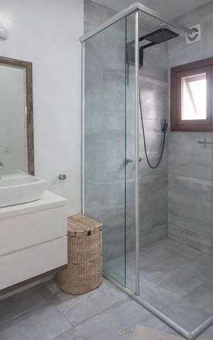 Apartamento para alugar com 189m², 3 quartos e 2 vagas Apartamento para alugar com 189m², 3 quartos e 2 vagasBanheiro 1