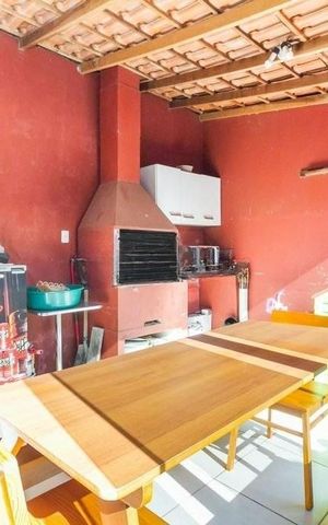 Casa à venda com 54m², 2 quartos e 2 vagas Casa à venda com 54m², 2 quartos e 2 vagasÁrea Externa