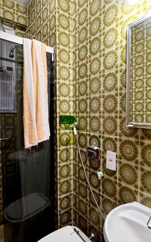 Apartamento à venda com 110m², 3 quartos e 1 vaga Apartamento à venda com 110m², 3 quartos e 1 vagaBanheiro social