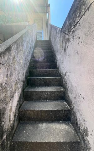 Casa à venda com 48m², 2 quartos e sem vaga