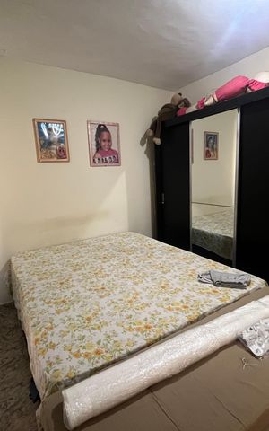Casa à venda com 48m², 2 quartos e sem vaga