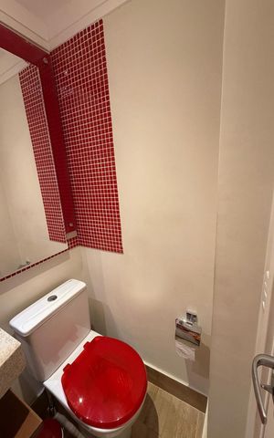 Apartamento à venda com 131m², 3 quartos e 3 vagas Apartamento à venda com 131m², 3 quartos e 3 vagasLavabo