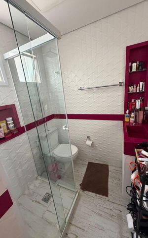 Apartamento à venda com 131m², 3 quartos e 3 vagas Apartamento à venda com 131m², 3 quartos e 3 vagasBanheiro