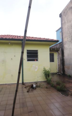 Casa para alugar com 210m², 2 quartos e 4 vagasQuintal
