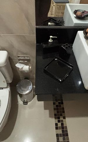 Casa à venda com 165m², 2 quartos e 2 vagasBanheiro da Suíte