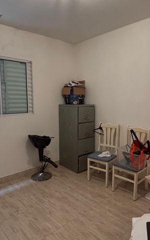 Casa à venda com 165m², 2 quartos e 2 vagasQuarto