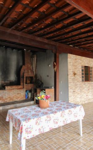 Casa à venda com 420m², 3 quartos e 3 vagas Casa à venda com 420m², 3 quartos e 3 vagasEspaço Gourmet