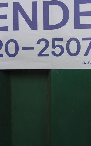 Casa à venda com 420m², 3 quartos e 3 vagas Casa à venda com 420m², 3 quartos e 3 vagasPlaquinha Instalada