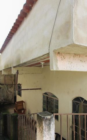 Casa à venda com 420m², 3 quartos e 3 vagas Casa à venda com 420m², 3 quartos e 3 vagasCasa 2