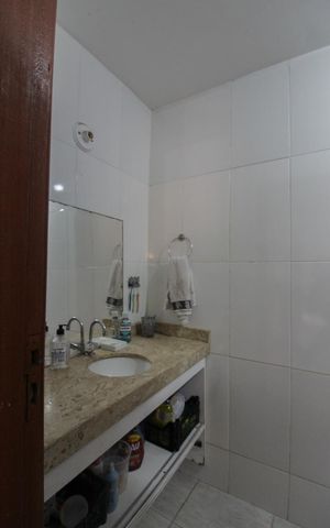 Casa à venda com 420m², 3 quartos e 3 vagas Casa à venda com 420m², 3 quartos e 3 vagasBanheiro