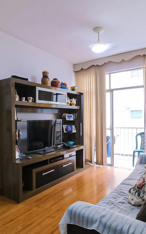 Apartamento à venda com 82m², 2 quartos e 1 vaga Apartamento à venda com 82m², 2 quartos e 1 vagaSala