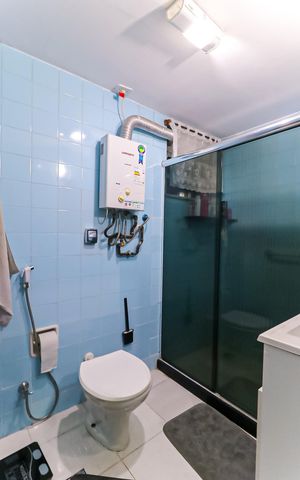 Apartamento à venda com 82m², 2 quartos e 1 vaga Apartamento à venda com 82m², 2 quartos e 1 vagaBanheiro