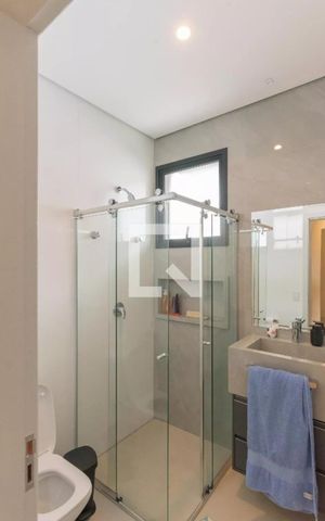 Casa à venda com 330m², 3 quartos e 4 vagas Casa à venda com 330m², 3 quartos e 4 vagasBanheiro