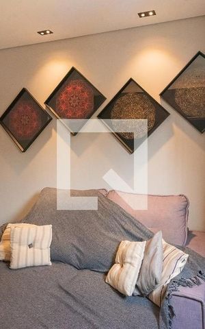 Casa à venda com 330m², 3 quartos e 4 vagas Casa à venda com 330m², 3 quartos e 4 vagasSala de TV