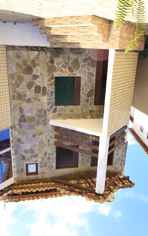 Casa de condomínio para alugar com 300m², 2 quartos e 2 vagasFachada