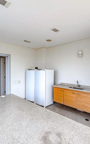 Apartamento para alugar com 360m², 4 quartos e 4 vagas Apartamento para alugar com 360m², 4 quartos e 4 vagasÁrea comum