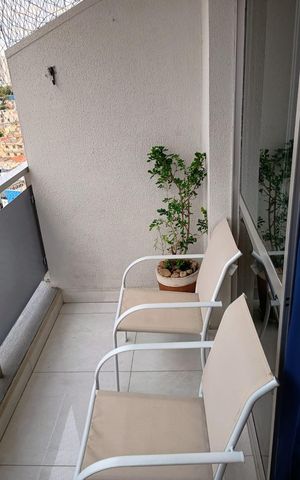 Apartamento à venda com 88m², 3 quartos e 1 vaga Apartamento à venda com 88m², 3 quartos e 1 vagaVaranda