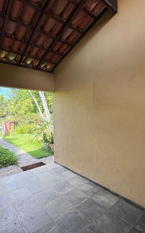 Casa de condomínio à venda com 460m², 5 quartos e 2 vagas Casa de condomínio à venda com 460m², 5 quartos e 2 vagasÁrea externa