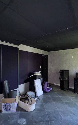 Casa de condomínio à venda com 460m², 5 quartos e 2 vagas Casa de condomínio à venda com 460m², 5 quartos e 2 vagasSuite 3