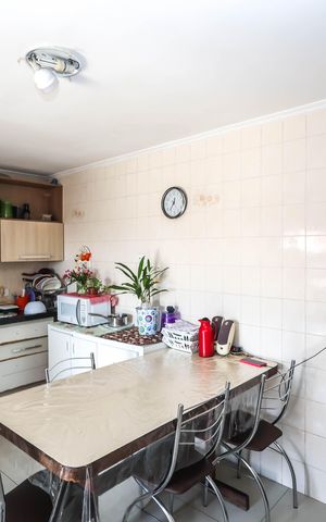 Casa à venda com 120m², 5 quartos e 2 vagas Casa à venda com 120m², 5 quartos e 2 vagasCozinha 2