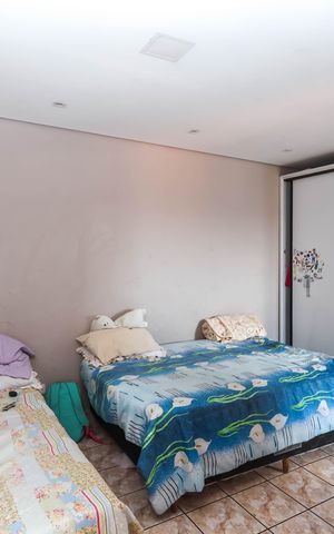Casa à venda com 120m², 5 quartos e 2 vagas Casa à venda com 120m², 5 quartos e 2 vagasQuarto 4
