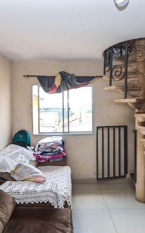 Casa à venda com 120m², 5 quartos e 2 vagas Casa à venda com 120m², 5 quartos e 2 vagasSala 2